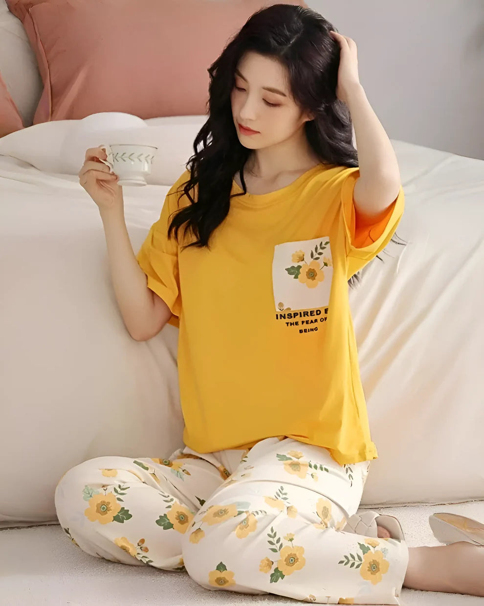 Soft Yellow Flower Design Pocket Nightwear